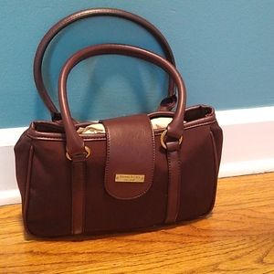 Sweet little brown Agner bag